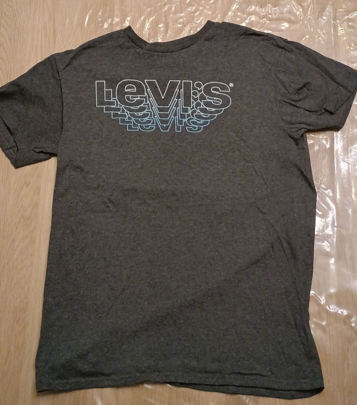 Levi's T-shirt: Levi's T-Shirt Gr. S – Usato da Murten venduto da Palli23