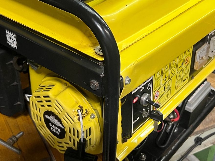 Stromgeneratoren: Generator mit Elektrostart – Gebraucht aus Waltalingen von sam092 4