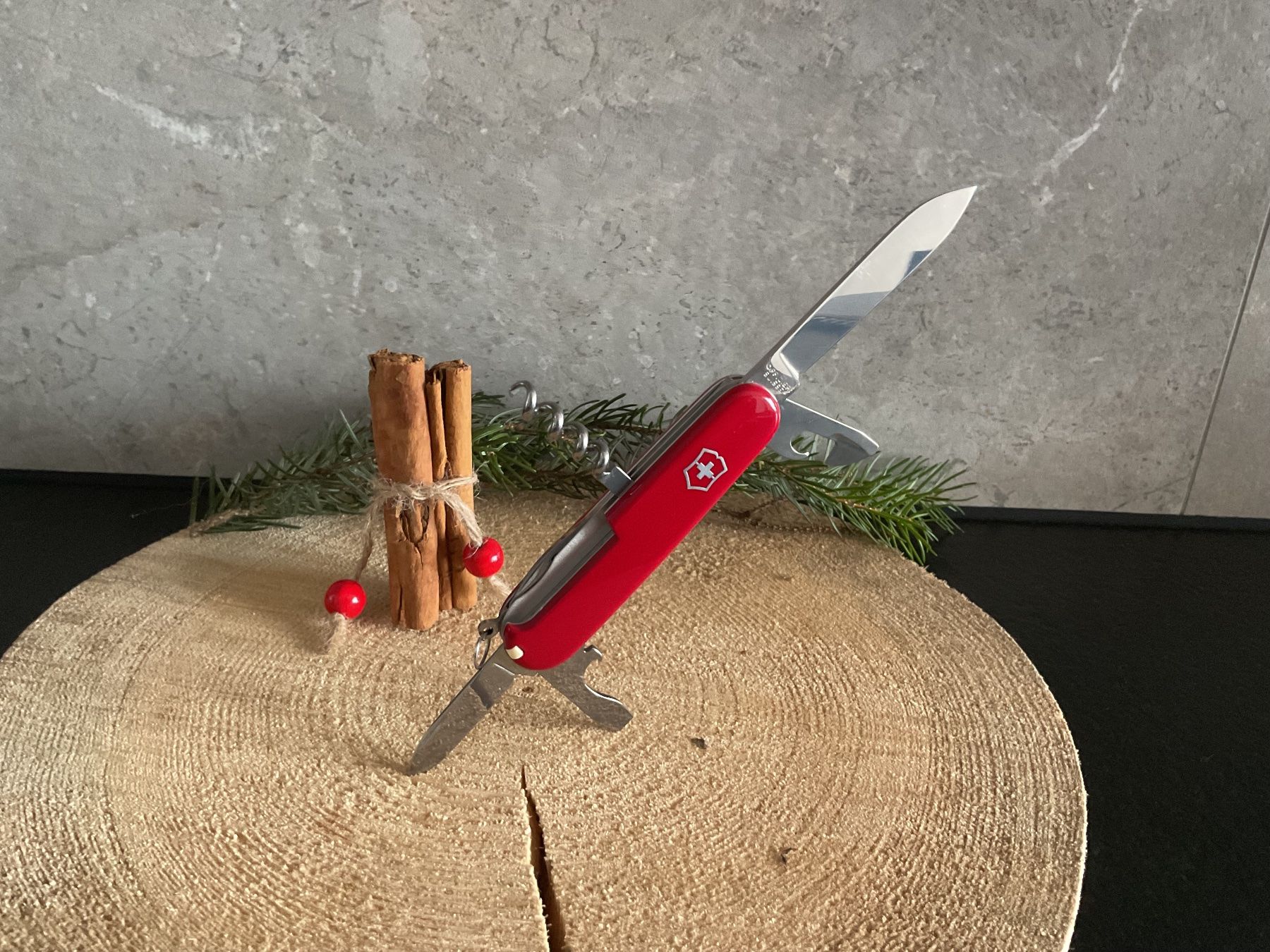 Victorinox Coltelli tascabile: Couteau poche VICTORINOX – Usato da Neuchâtel venduto da sta_7qfy