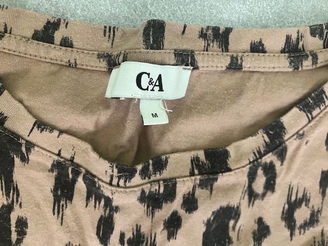C&A T-shirts: T-Shirt (Gr. M) – D'occasion à Aathal-Seegräben par daso03 1