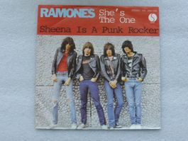 Vinyl Single   RAMONES