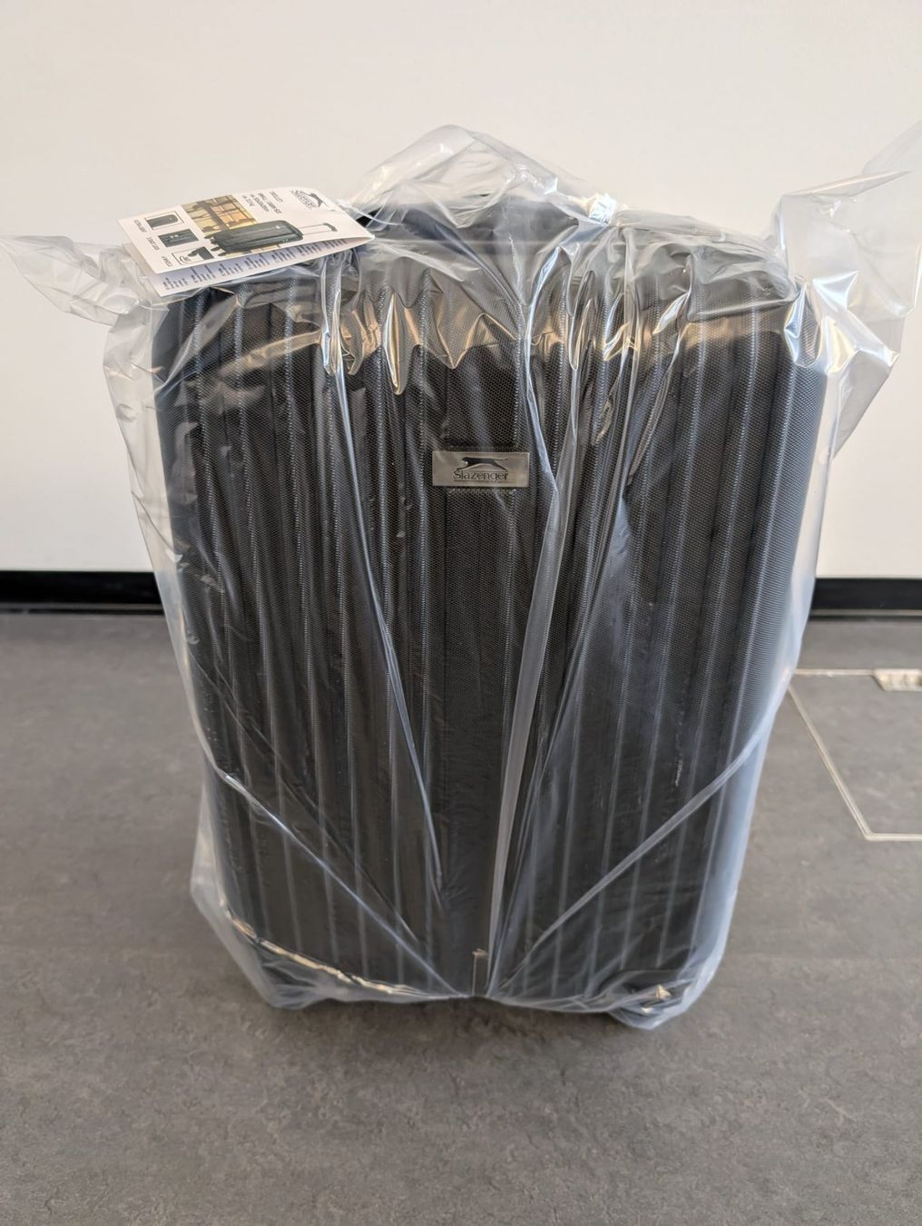 Altro in Aeronautica: Reisetrolley 53 x 33 x 20 cm – Nuovo e nell'imballaggio originale da Fribourg venduto da mikedust