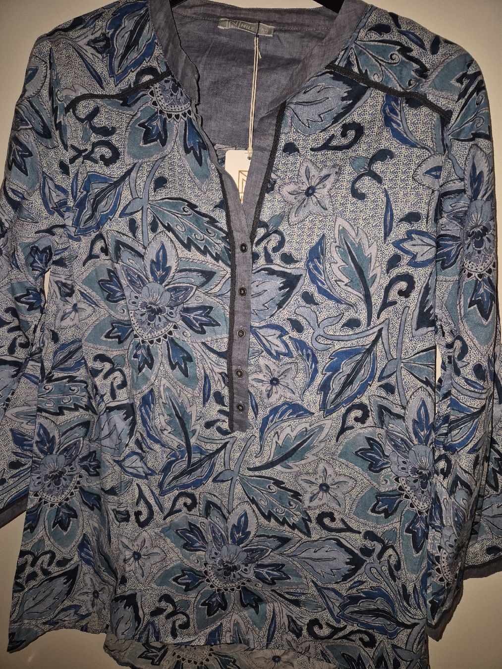 Nile Blusen: nile bluse, gr. xs, neu – Neu und originalverpackt aus Luzern von Ami-be