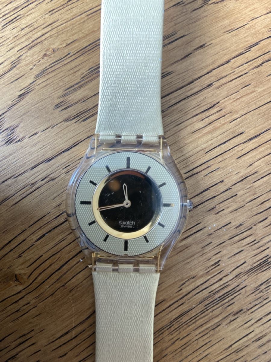Swatch Orologi: SWATCH Skine Thine SFK155 – Usato da Rain venduto da Roller