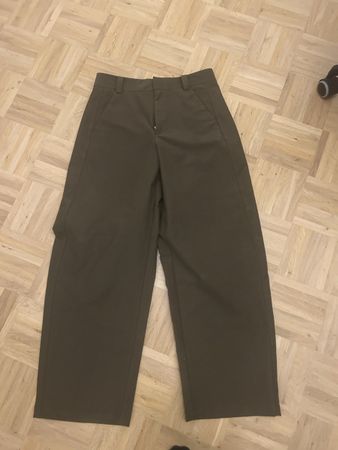 Schöne neue Zara Hose gr m