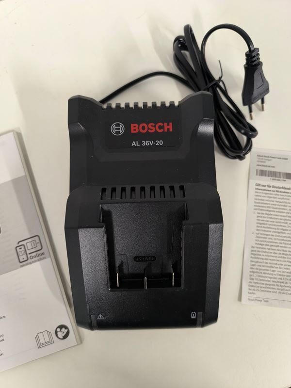 Bosch Caricabatterie: BOSCH Charger 36 V – Usato da Rüti ZH venduto da Restwert_Rueti_ZH 1