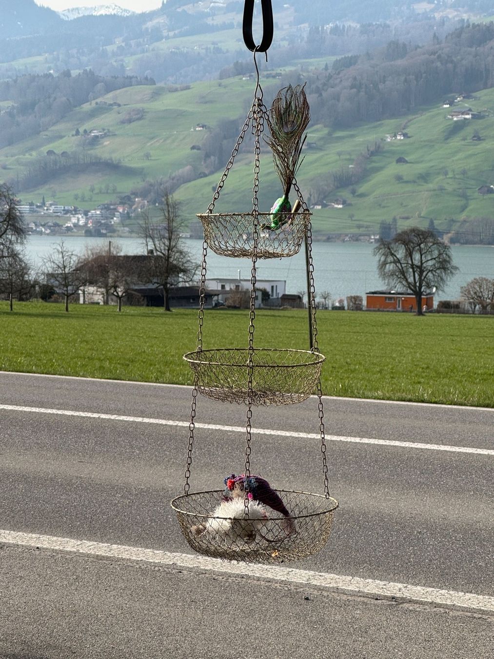 Sonstiges für Haushalt & Wohnen: Deko Hängekörbe Metall, 3-Stöckig, – Gebraucht aus Sachseln von BONATI01