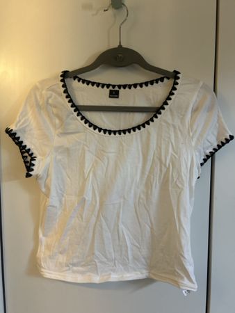 Damen T-Shirt weiss Grösse L neuwertig