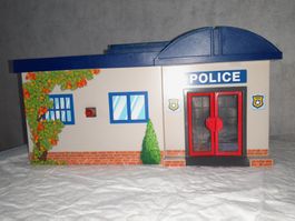 Polizeistation, Polizei Büro zum mitnehmen