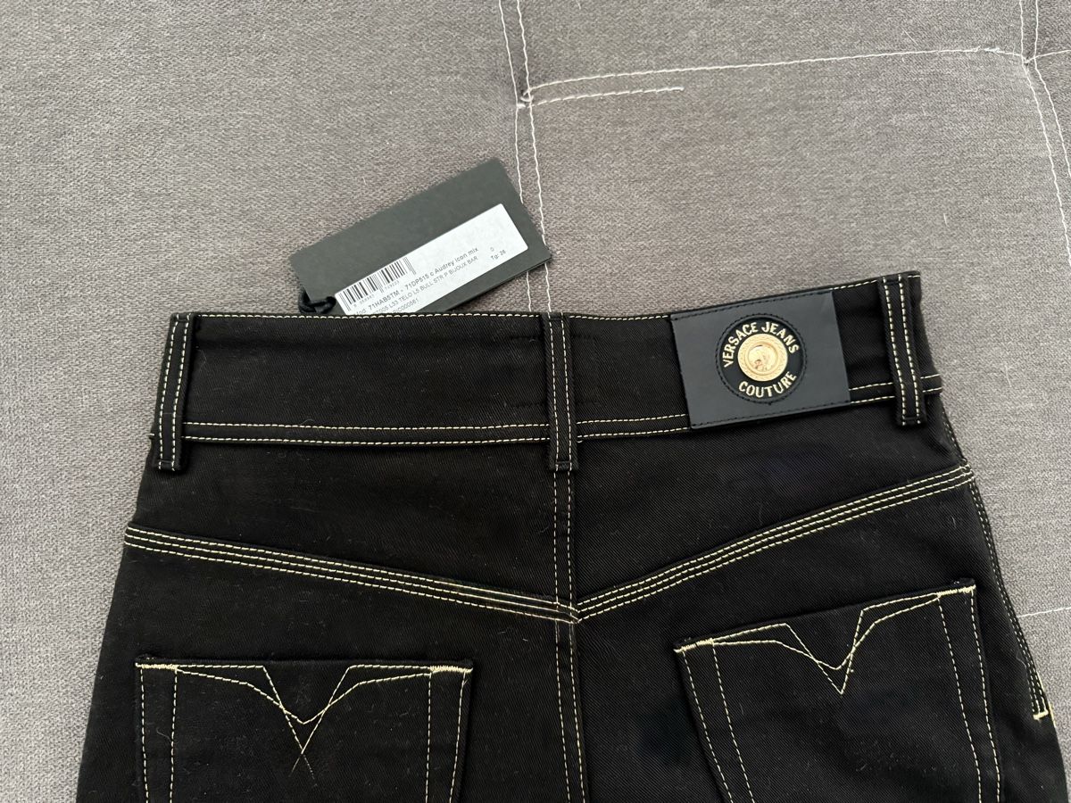 Versace Jeans: Neue Jeans von Versace Gr.26 – Nuovo e nell'imballaggio originale da Reinach AG venduto da innamac 3