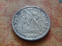 PORTUGAL  2.5  Escudos  1974  (P)