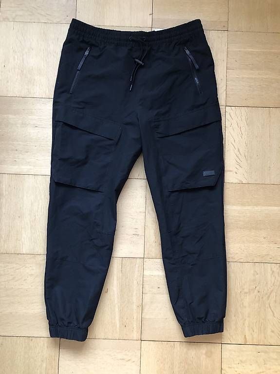 H&M Pantaloni: Leichte Softshell Hose Wanderhose H&M Gr. M - L NEU – Nuovo e nell'imballaggio originale da Zürich venduto da twice_secondhand