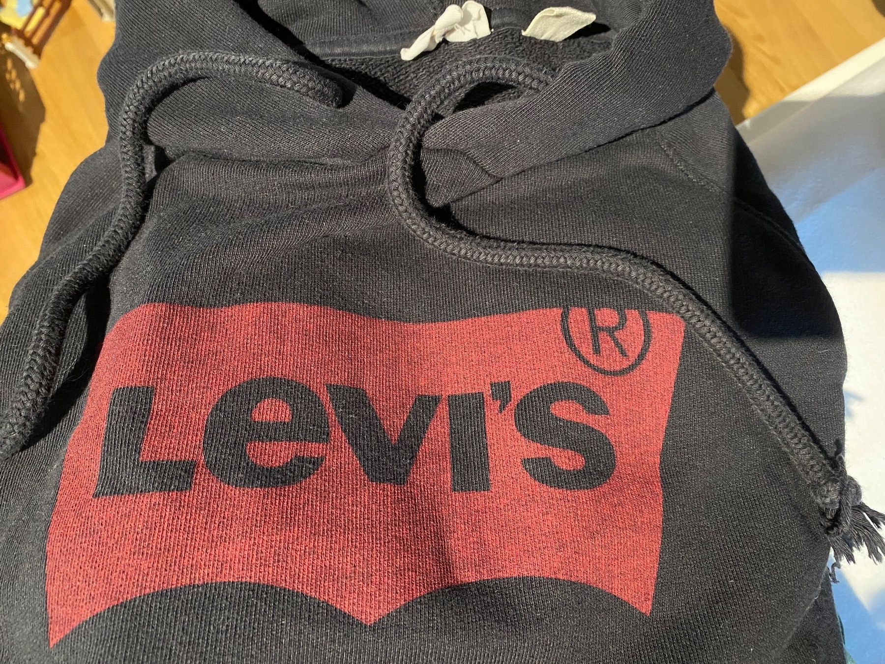 Levi's Pullover & Sweatshirts: Levis Pullover / M – Gebraucht aus Kleinandelfingen von lau_10 2