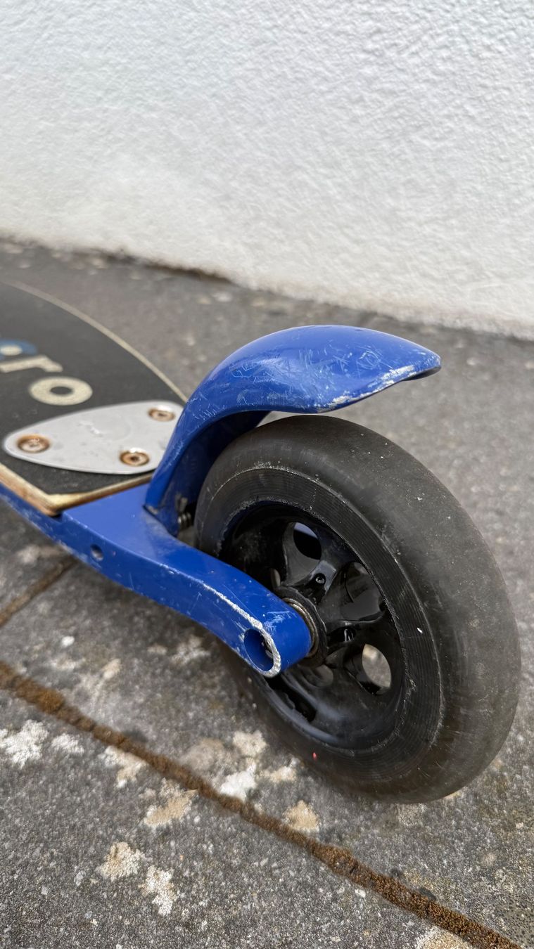 Micro Kickboard: Micro Trottinett blau – Usato da Staufen venduto da BaKoAP 3