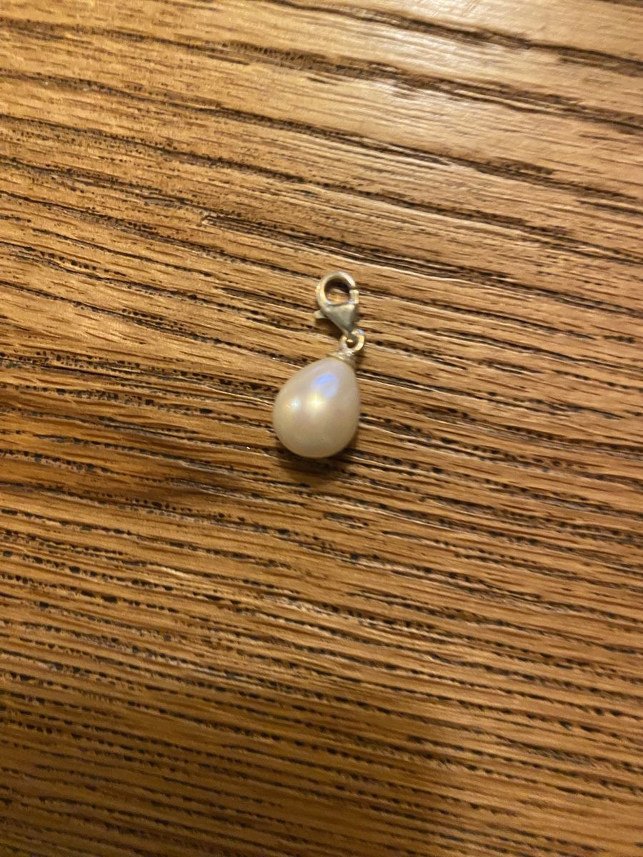 Thomas Sabo Anhänger: Thomas Sabo Charm Tropfen-Perle – Gebraucht aus Muri AG von sonneblueme10