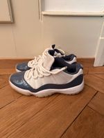 Jordan 11 blue/white