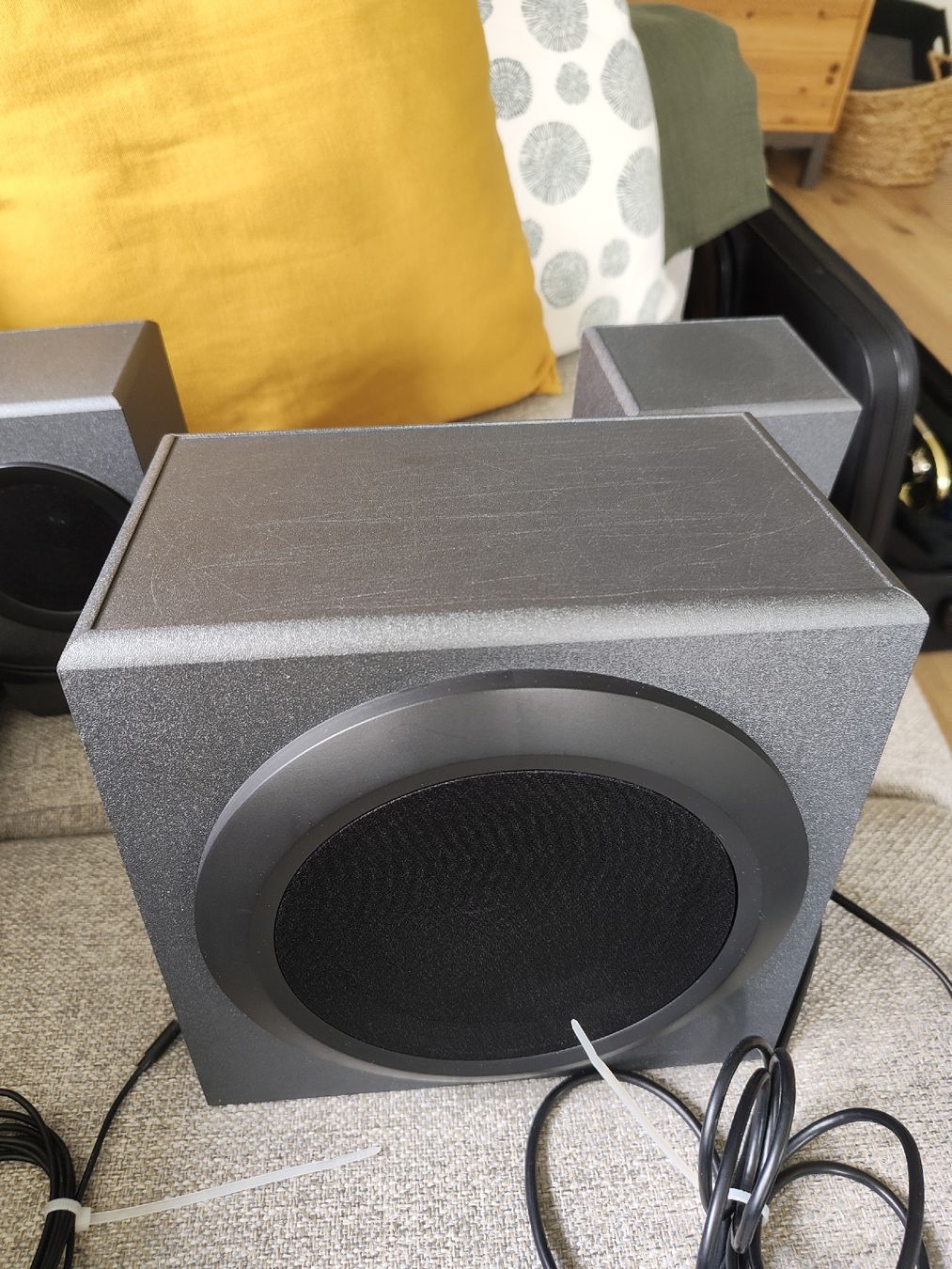 Logitech Lautsprecher: Logitech Z337 | Bluetooth-Lautsprecher 2.1 – Neu (gemäss Beschreibung) aus Lachen SZ von Kamelfluesterer 1