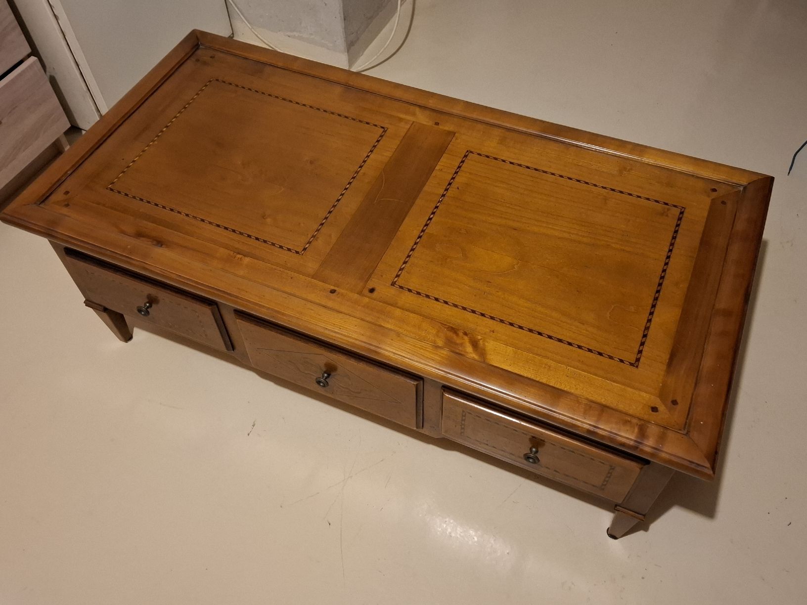 Tavoli: table basse en merisier massif Roche Bobois – Usato da Vernier venduto da mimi1963 3