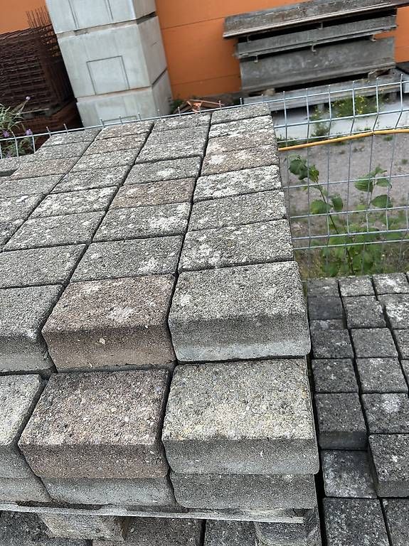Pierres & tuiles: Beton Pflastersteine – D'occasion à Vaduz par Allrounder3 2