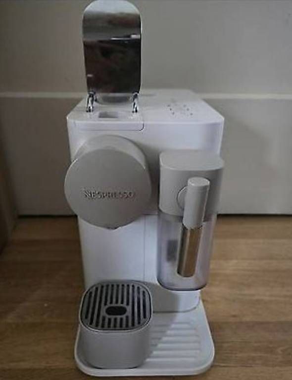 Macchine per caffè & Macchine per espresso: Nespresso Lattisima One – Usato da Zuchwil venduto da Lea007 1