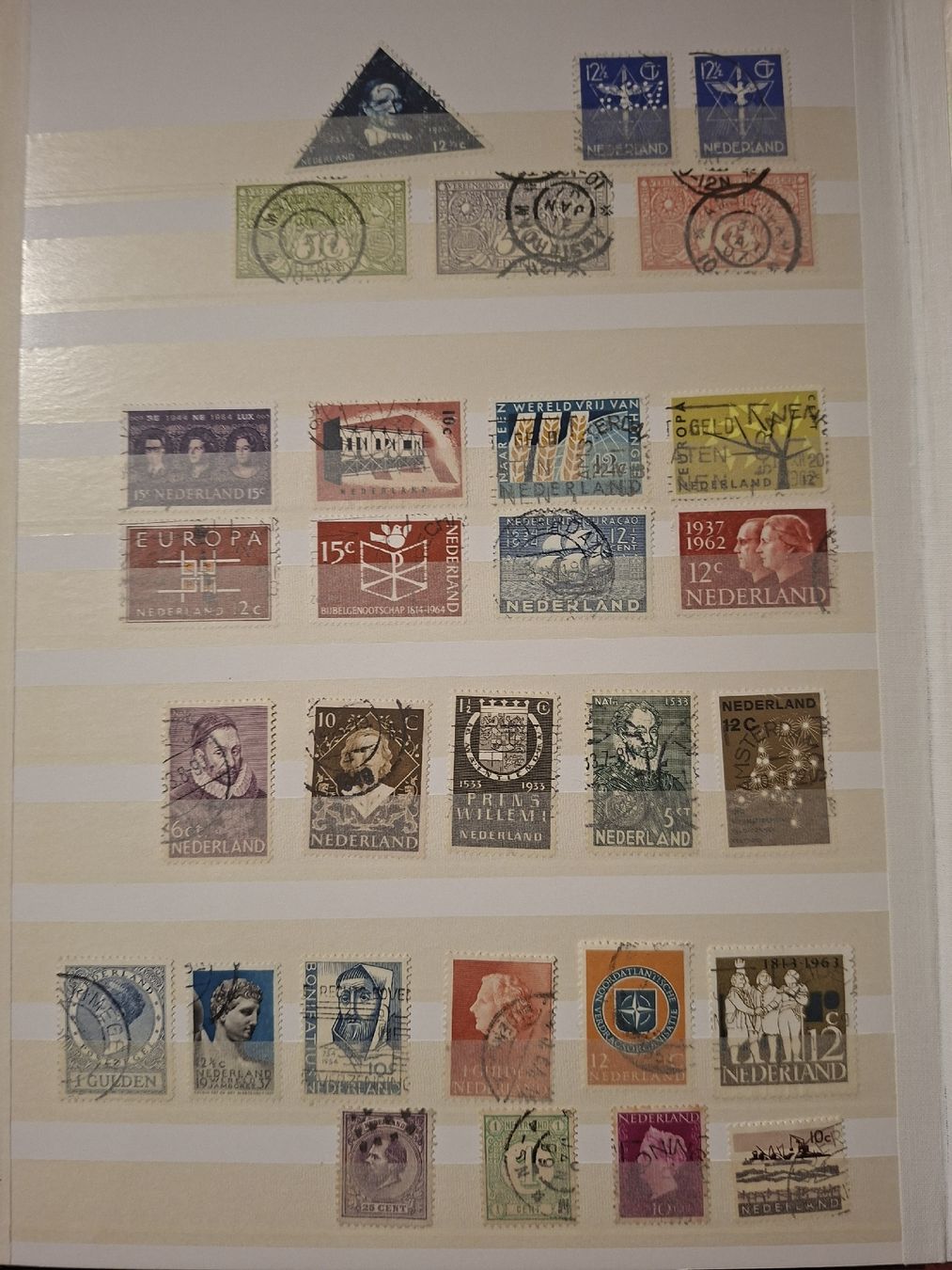 Tutti i francobolli: Briefmarken / Asiatisch / Diverses / Album – Usato da Balgach venduto da SIMEON27 5