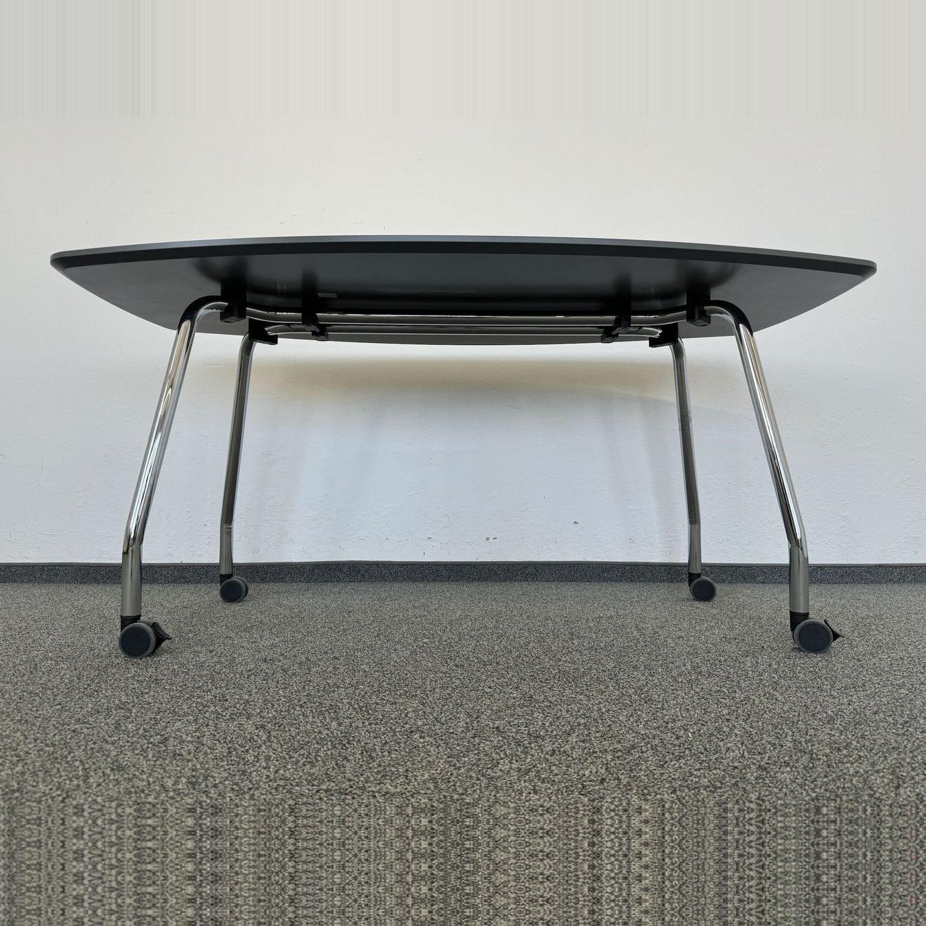Lista Tavoli: Lista Office LO Motion Roll-Sitzungstisch – Usato da Schönenwerd venduto da mcofficeshop 3