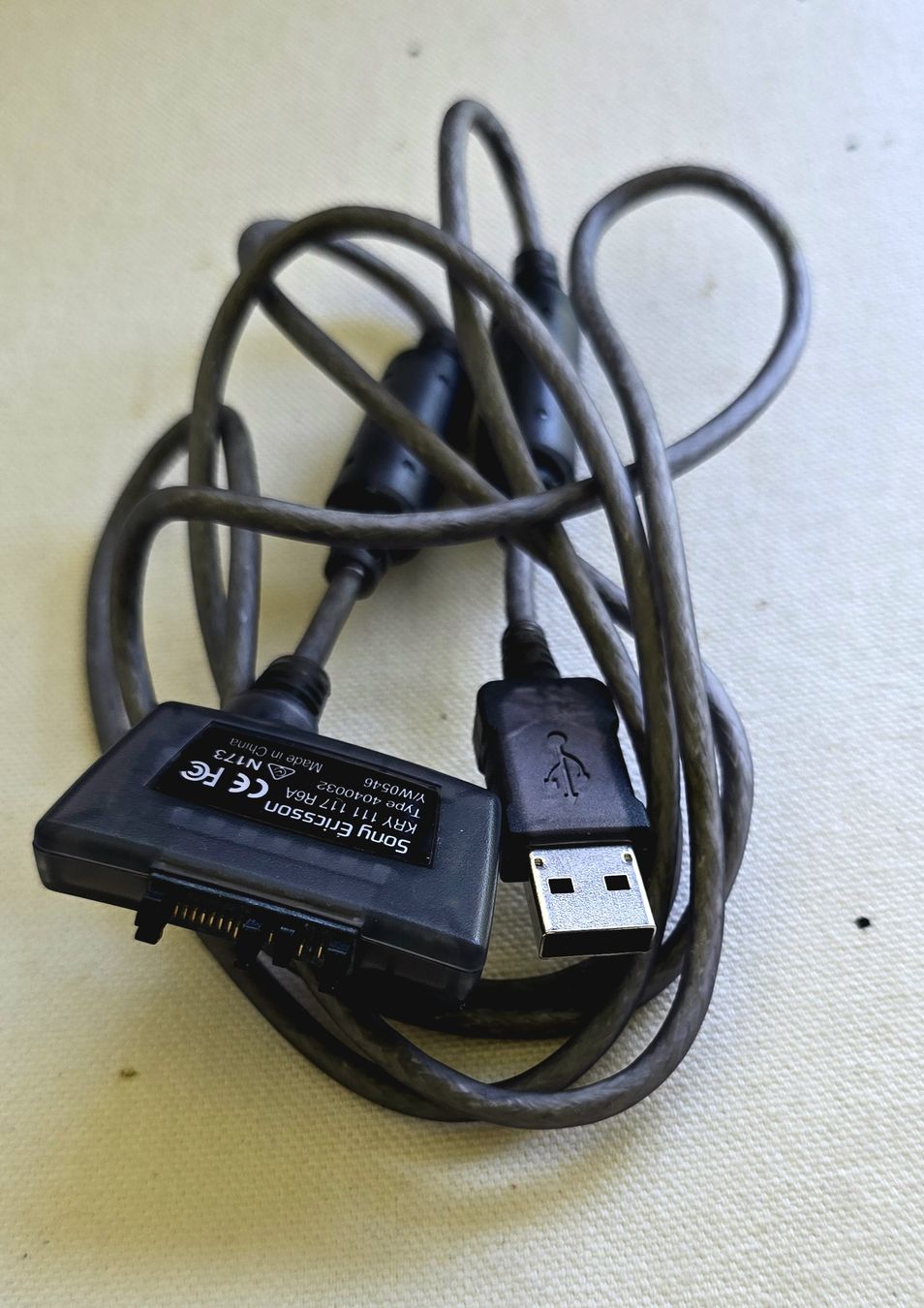 Câbles: SonyEricsson USB-Datenkabel DCU-11 – D'occasion à Winterthur par Excite 1