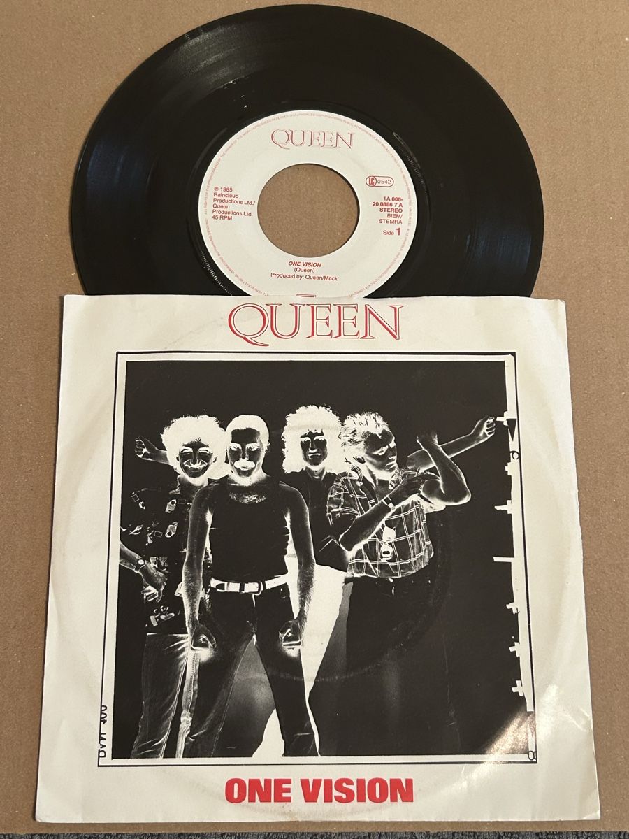 Dischi in vinile: Queen. 1986. One Vision – Usato da Faulensee venduto da Mizuno06