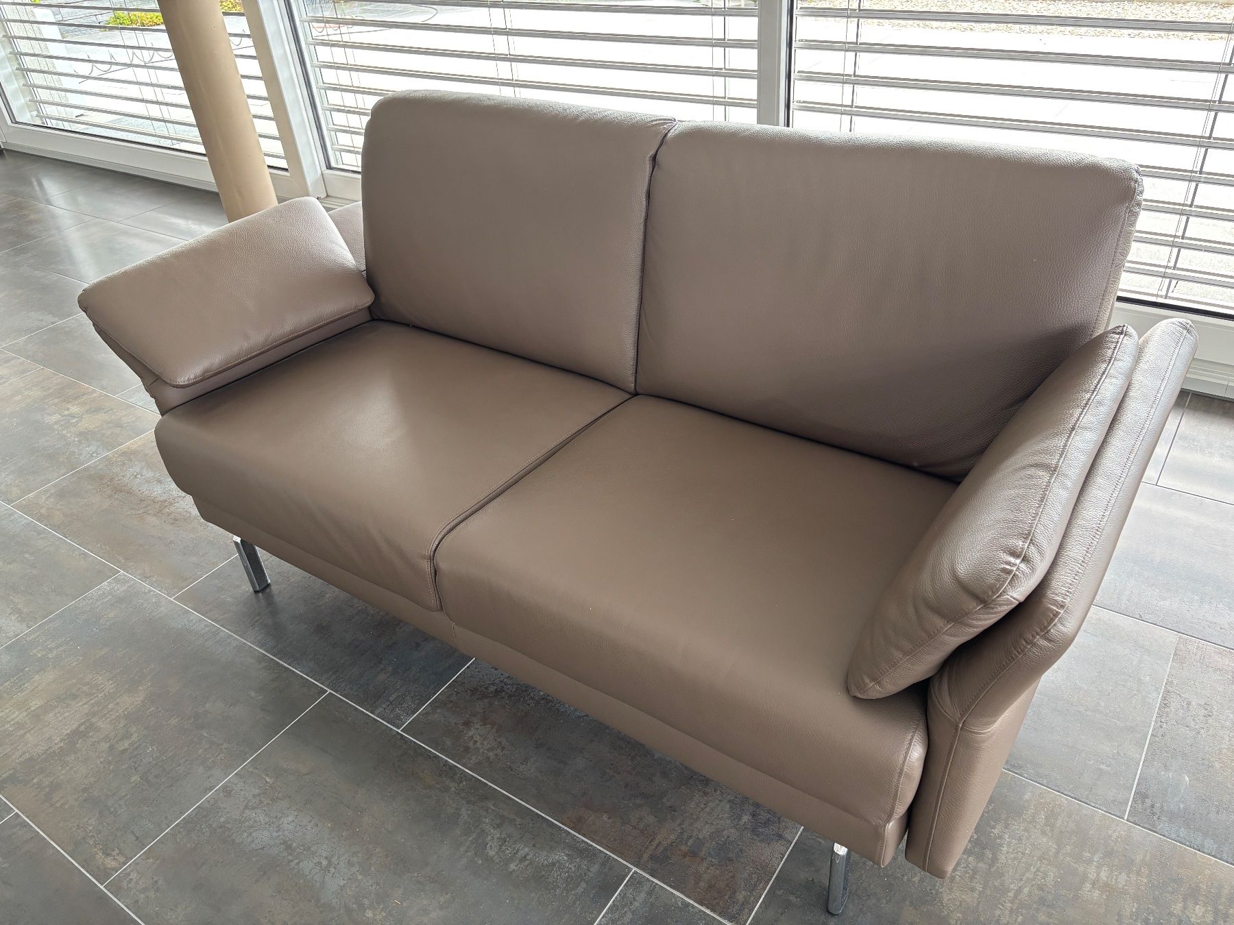 Peintures: Ledersofa – D'occasion à Luzern par Daluja