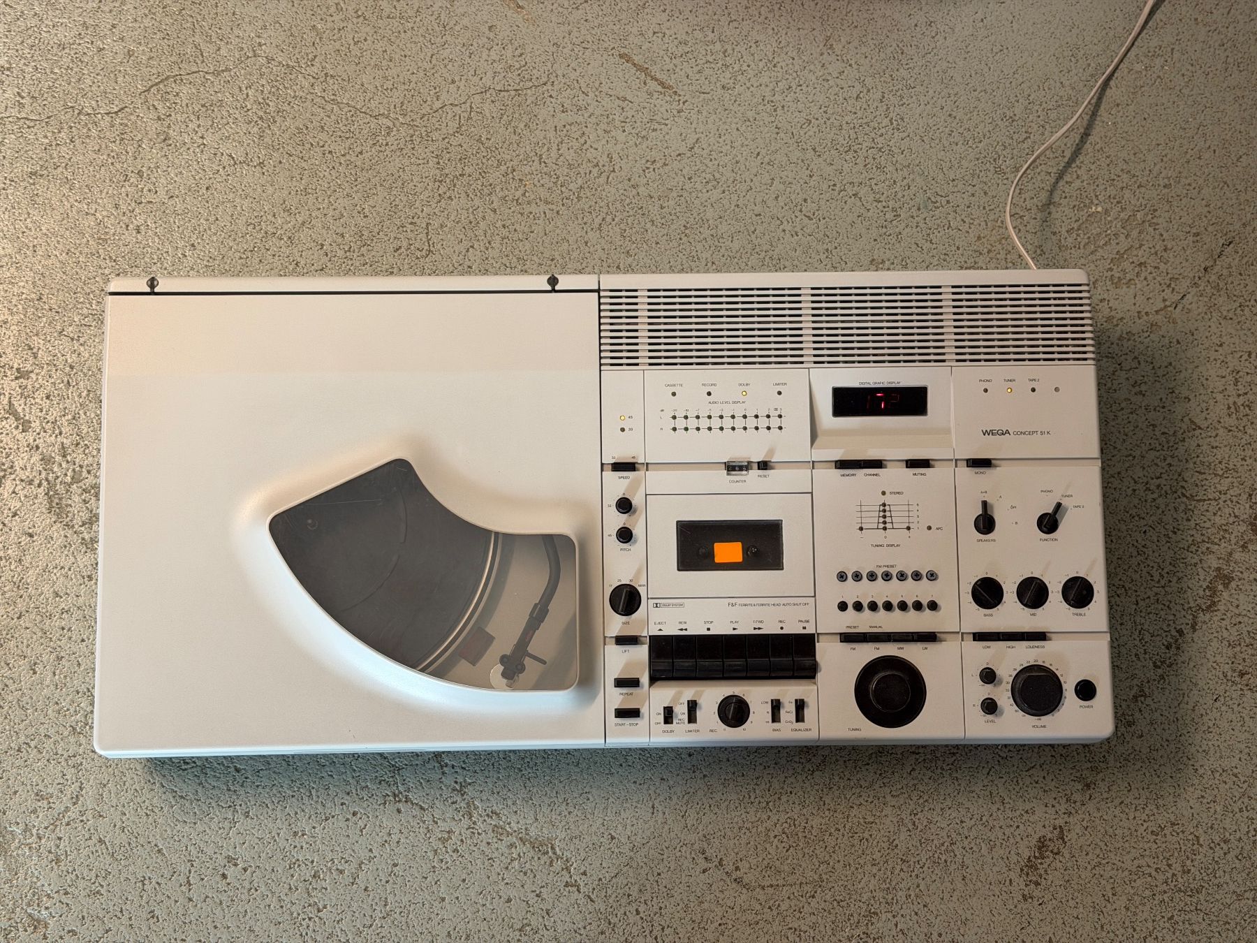 Wega Tourne-disques: Wega Concept 51K in Top-Zustand – D'occasion à Wädenswil par Donalddachs