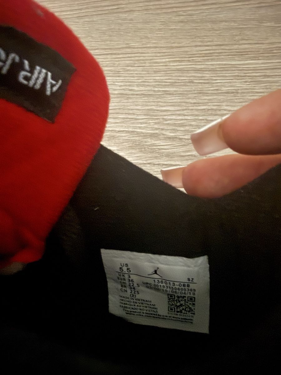 Jordan Herrenschuhe: Jordan 4 Sneaker Schwarz Rot Grösse 36 – Neu (gemäss Beschreibung) aus Boswil von virgi06 2