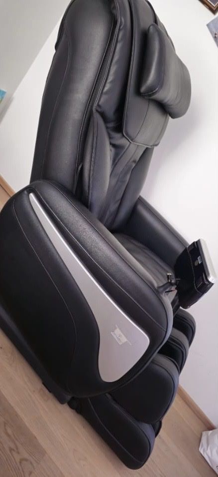 Massagegeräte: Massagesessel Alpha Techno Klingler Leder schwarz  – Gebraucht aus Winterthur von hel_w69b