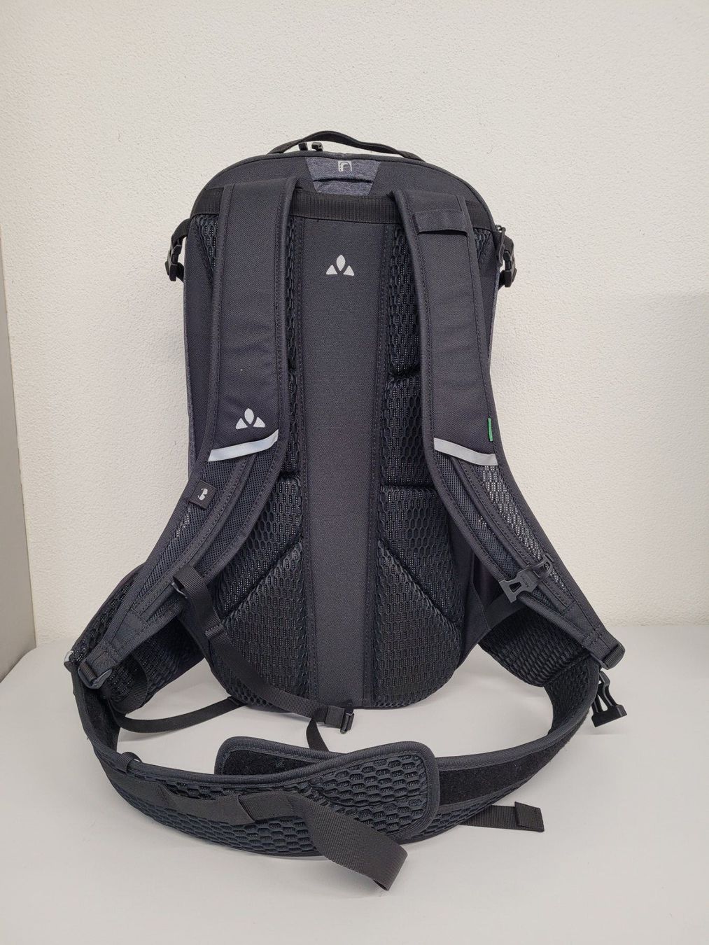 Vaude Zaini: VAUDE Rucksack eBracket14, black, 14 Lt, 1200 gr – Nuovo e nell'imballaggio originale da Giswil venduto da mai_k7x7 2