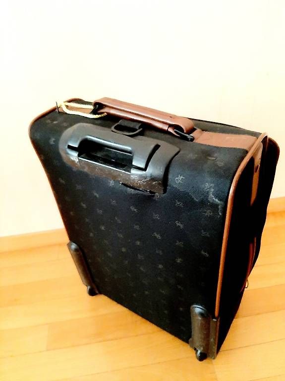 Valises de voyage: Valise à roulettes – D'occasion à lausanne par bluestone02 3