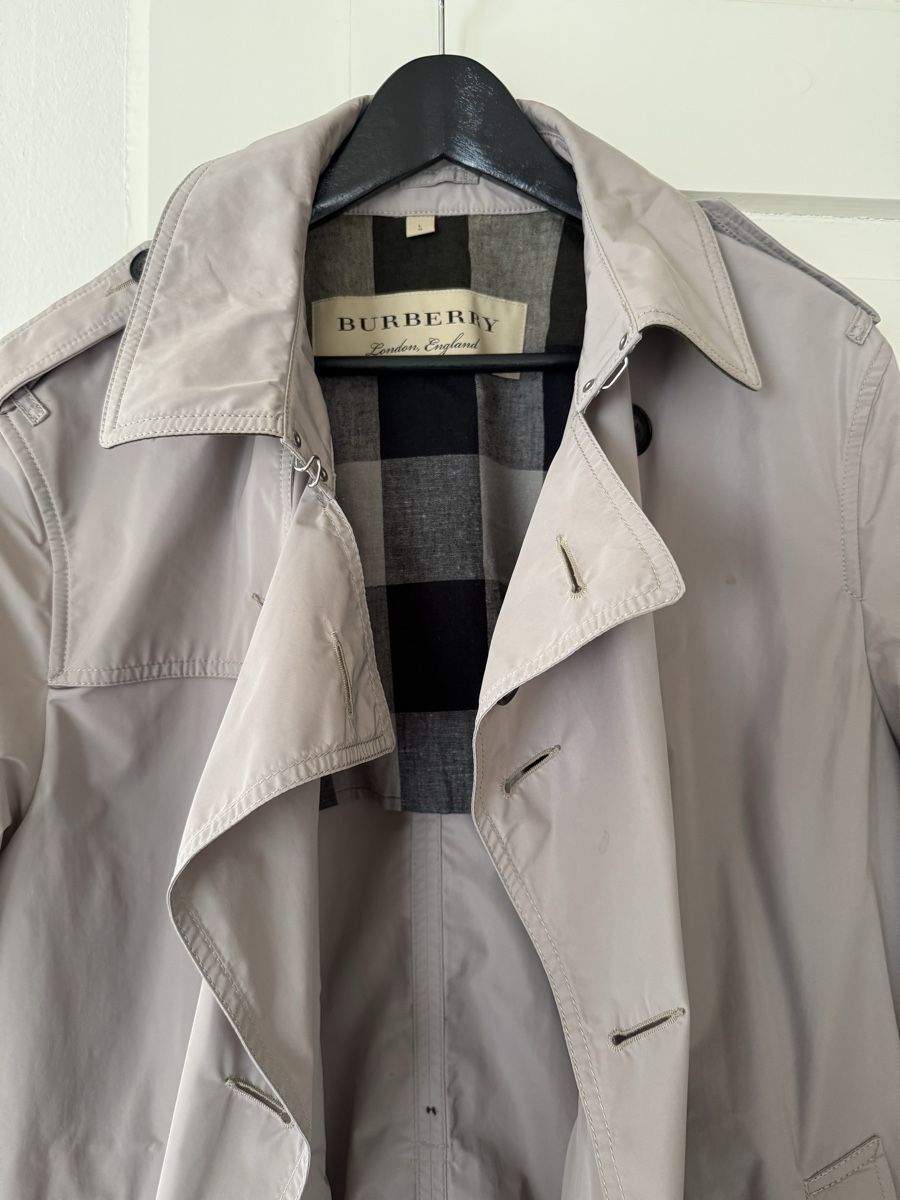 Burberry Giacche: Burberry Hooded Trench Coat – Usato da Zürich venduto da niggi_zh 2