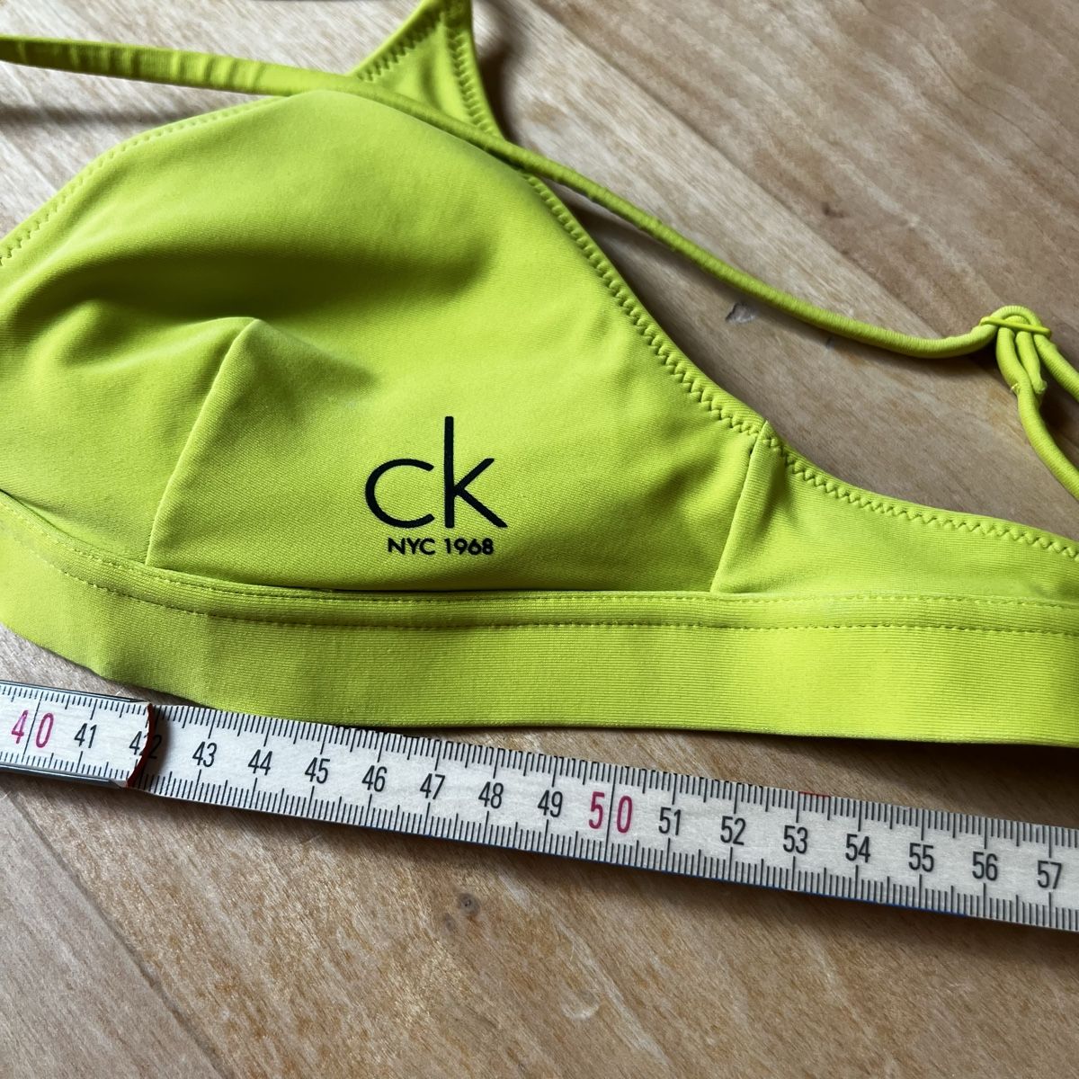 Calvin Klein Badekleider & Bikinis: Calvin Klein Bikini Oberteil  – Gebraucht aus Chur von noe_mh8b 1