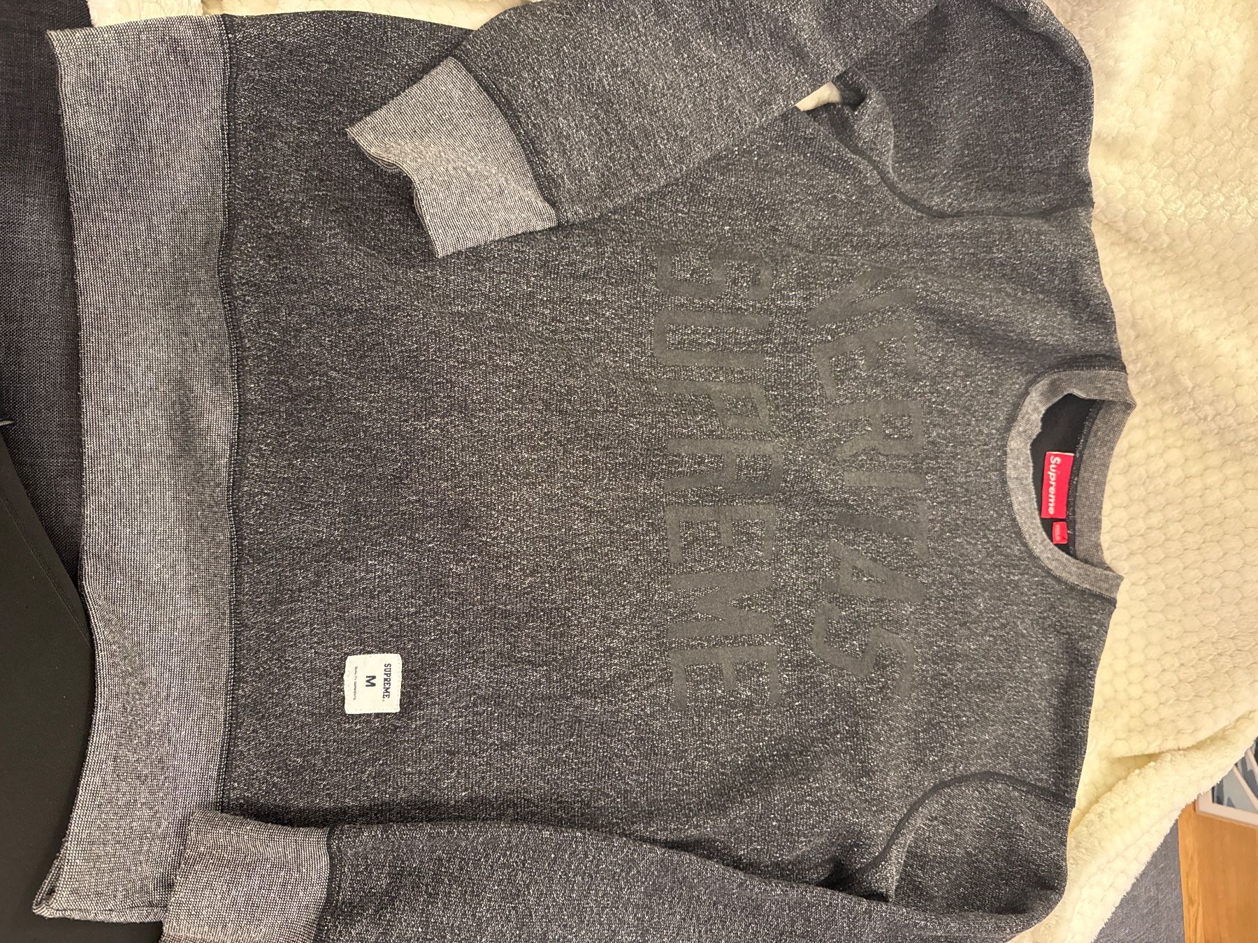 Pullover & Sweatshirts: Supreme Pullover – Gebraucht aus Biglen von MarieKo13