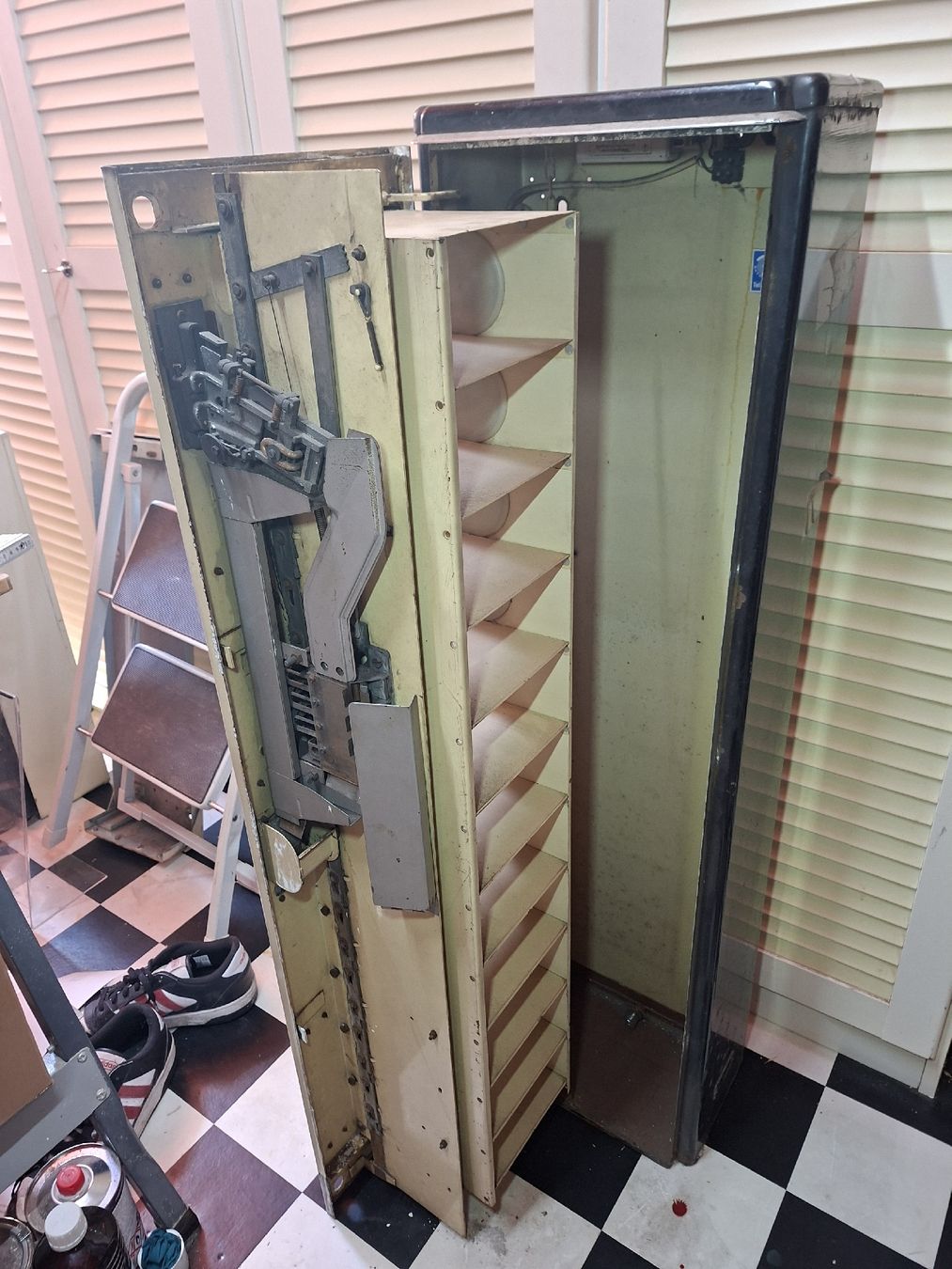 Sonstiges für die Gastronomie & Hotel: Antiker Klappenautomat  – Gebraucht aus Rothenburg von Nosta4 3