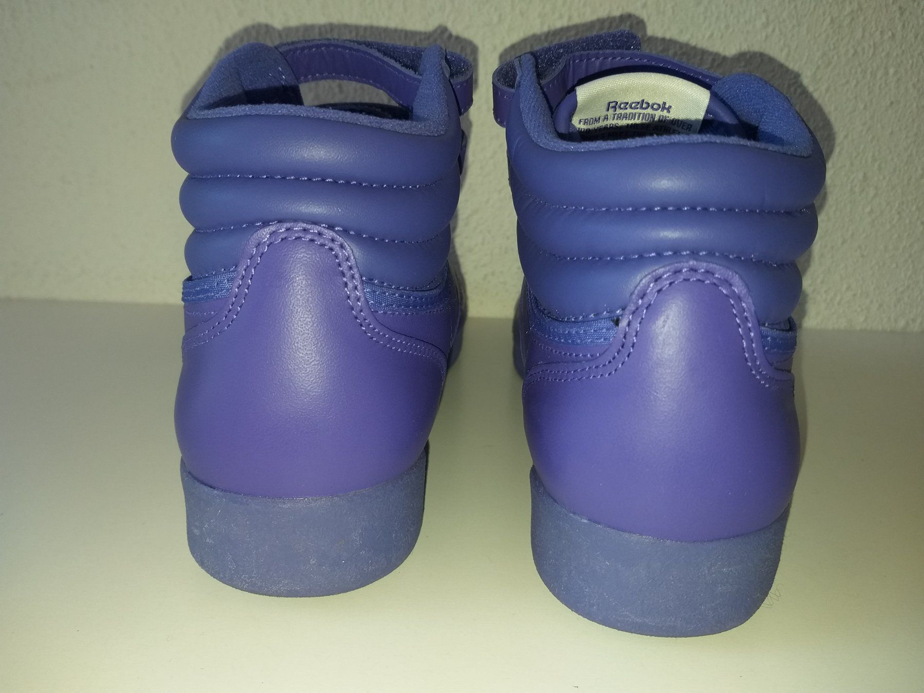 Fila Damenschuhe: FILA  Chaussures / Schuhe  Pointure / Nummer 37,5 – Gebraucht aus Cossonay-ville von Super-Price-Quality 4
