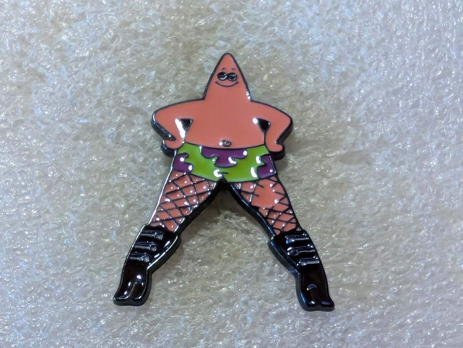 Placchette & Badge: Ansteckpin 232: Spongebob Schwammkopf – Usato da Oppligen venduto da Pin-Fall-Shop