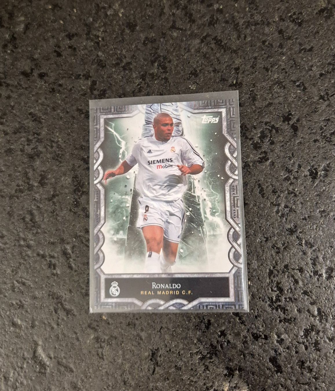 Topps Carte collezionabili: Ronaldo R9 - Real Madrid - Topps – Nuovo (secondo la descrizione) da Burg AG venduto da Danoe