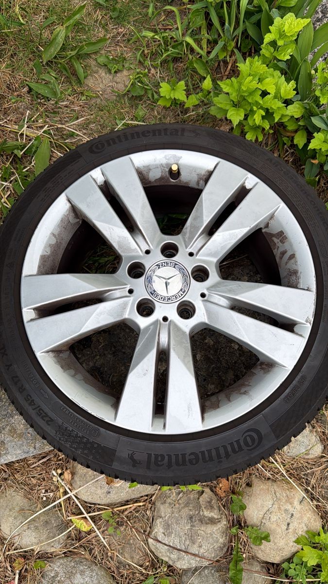 Pneus & Kompletträder: Winterräder Continental 225/45 R17 M+S CHF 200 – Gebraucht aus Bützberg von noo_6lls