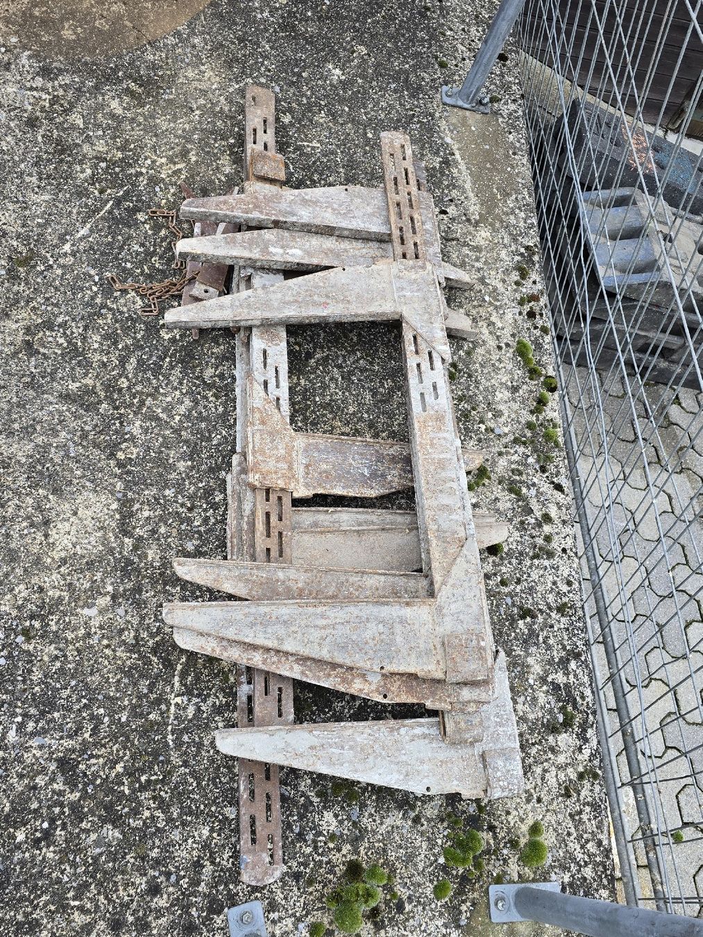 Alle Werkzeuge: Säulenzwingen – Gebraucht aus Nottwil von Samantha033