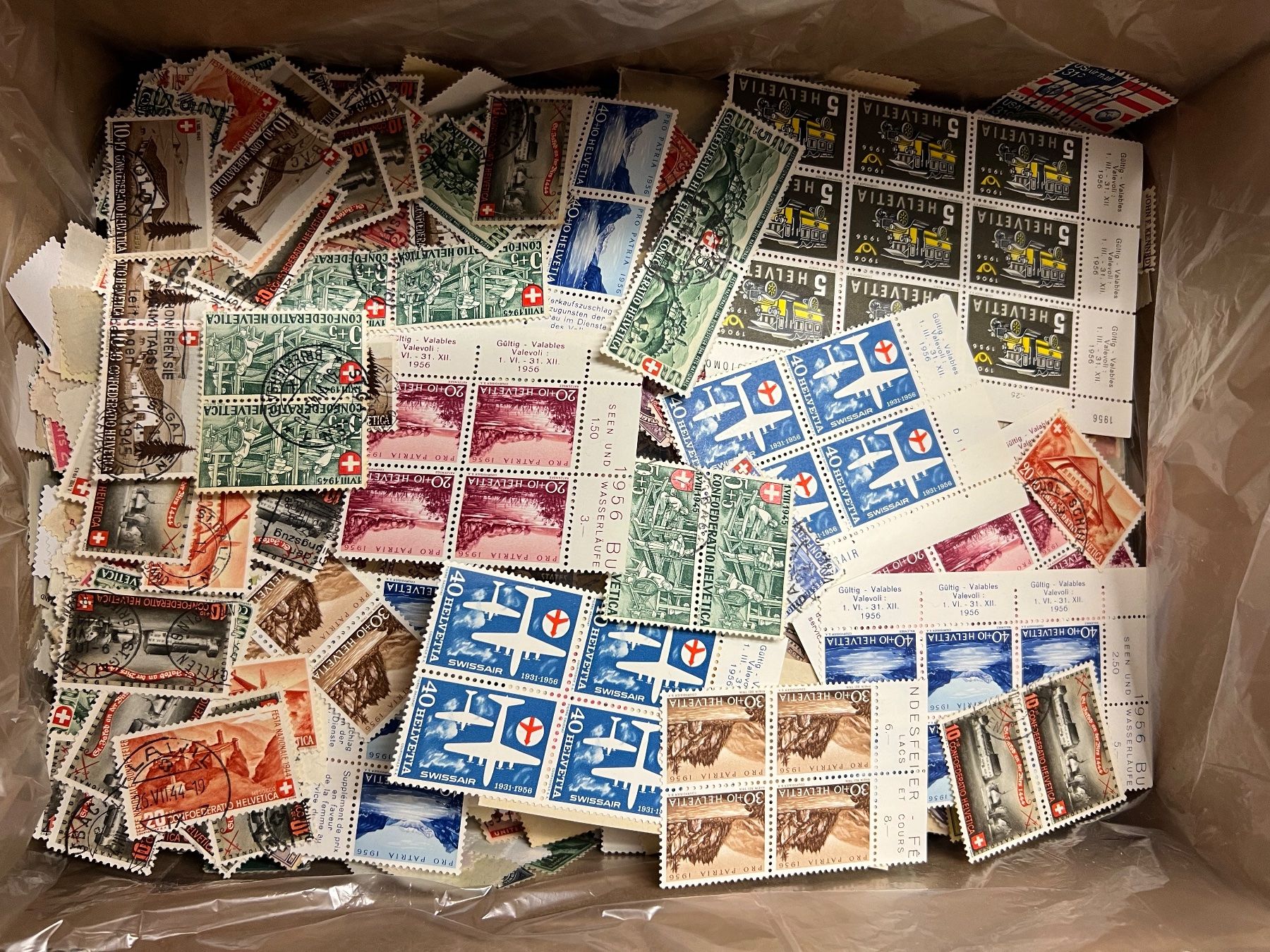 Tutti i francobolli: Briefmarken CH + ganze Welt. Ca.1kg. – Usato da Münchenbuchsee venduto da dani1113 6