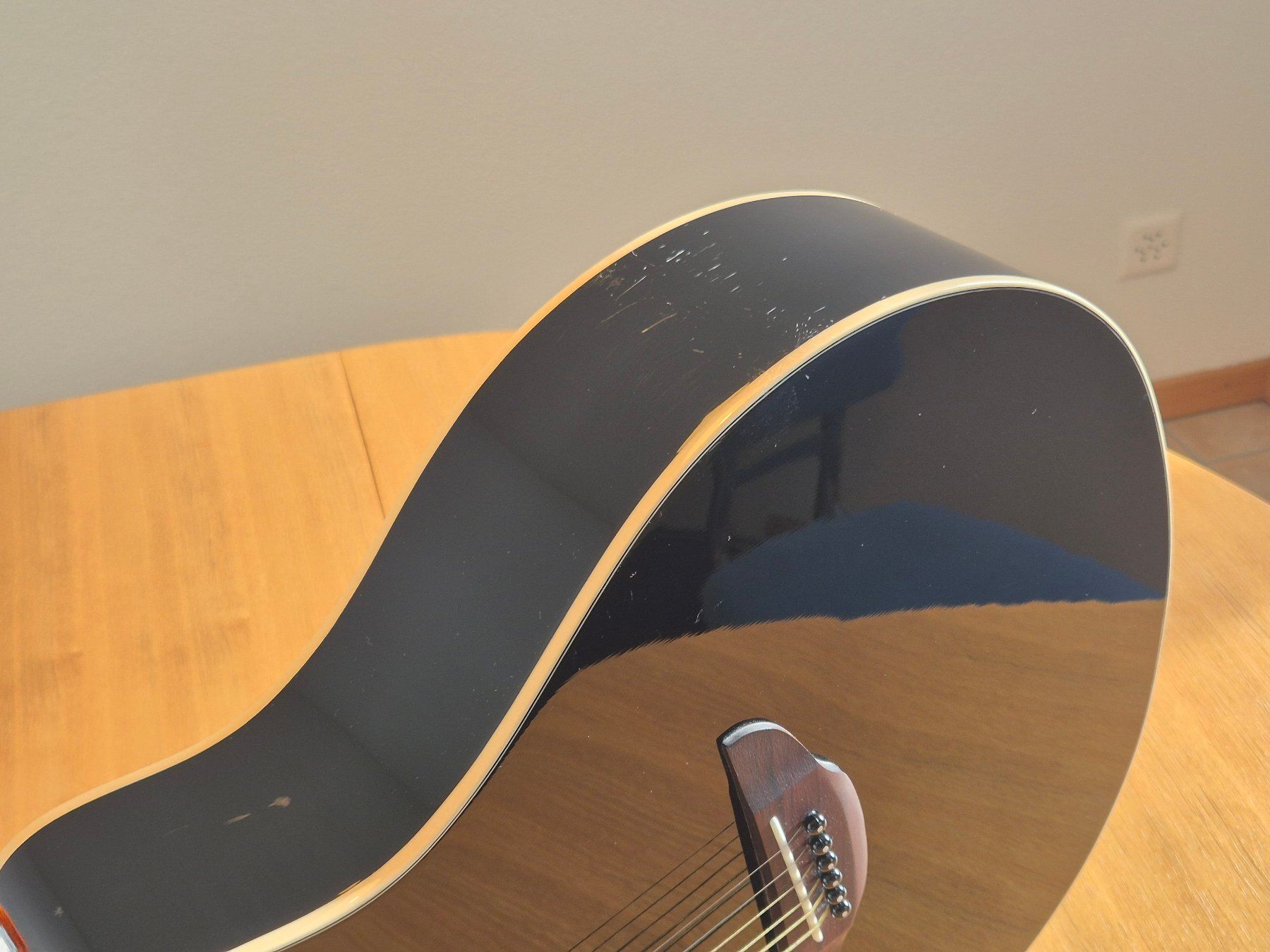 Yamaha Strumenti musicali: Yamaha APX600 schwarz – Usato da Merligen venduto da Butterfly_Effect01 1