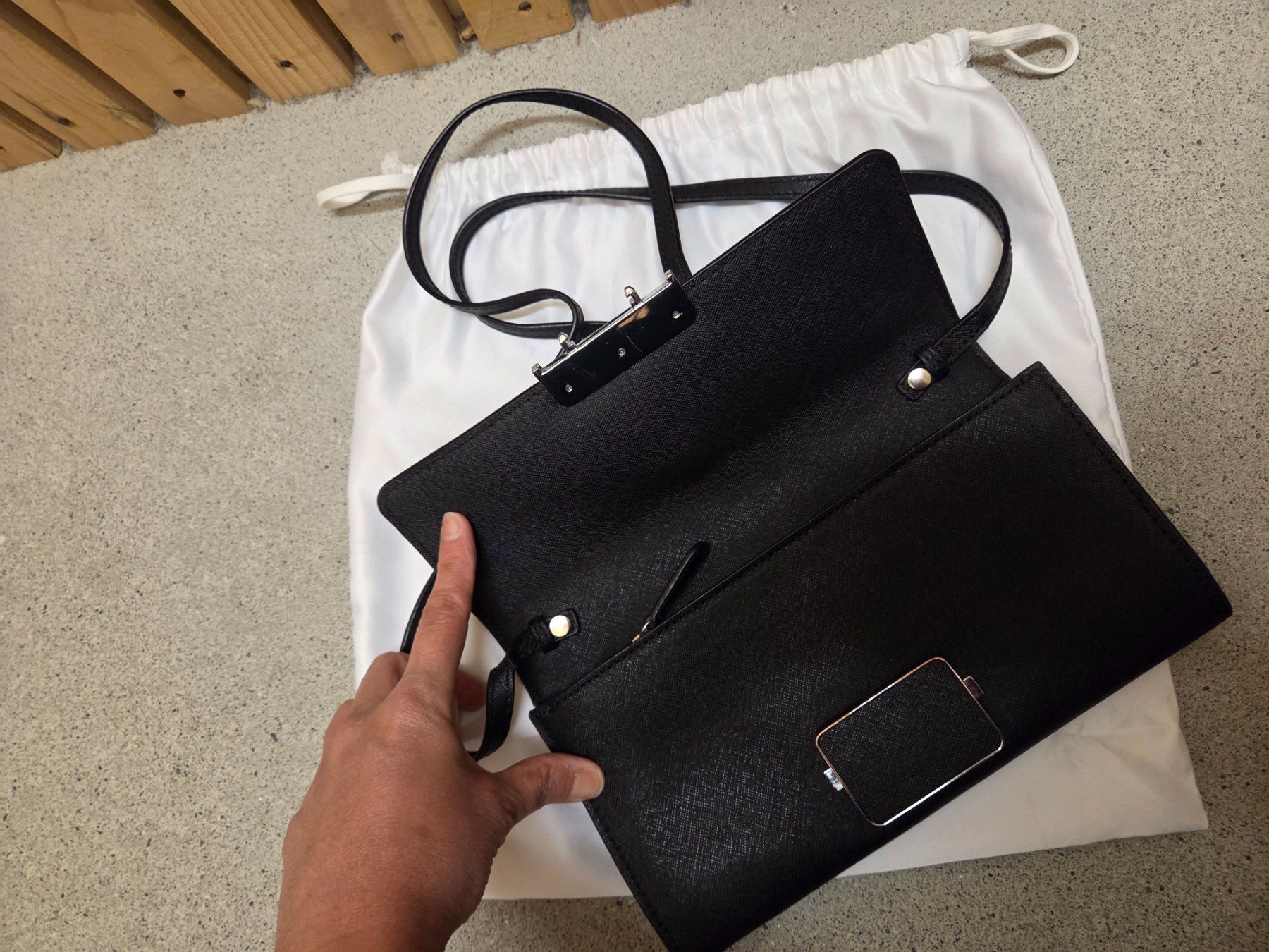 Michael Kors Borse da donna: MICHAEL KORS Leder Clutch – Usato da Emmen venduto da GrabandGo 1