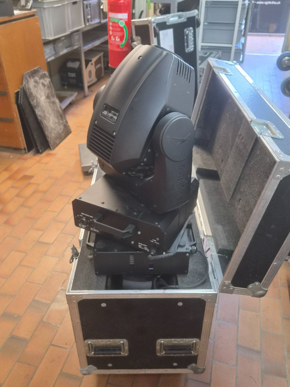 Lampen: JB Lighting Varyscan 2 st. P3 Scheinwerfer im Case gebraucht – Gebraucht aus Vitznau von Night-Fire 2