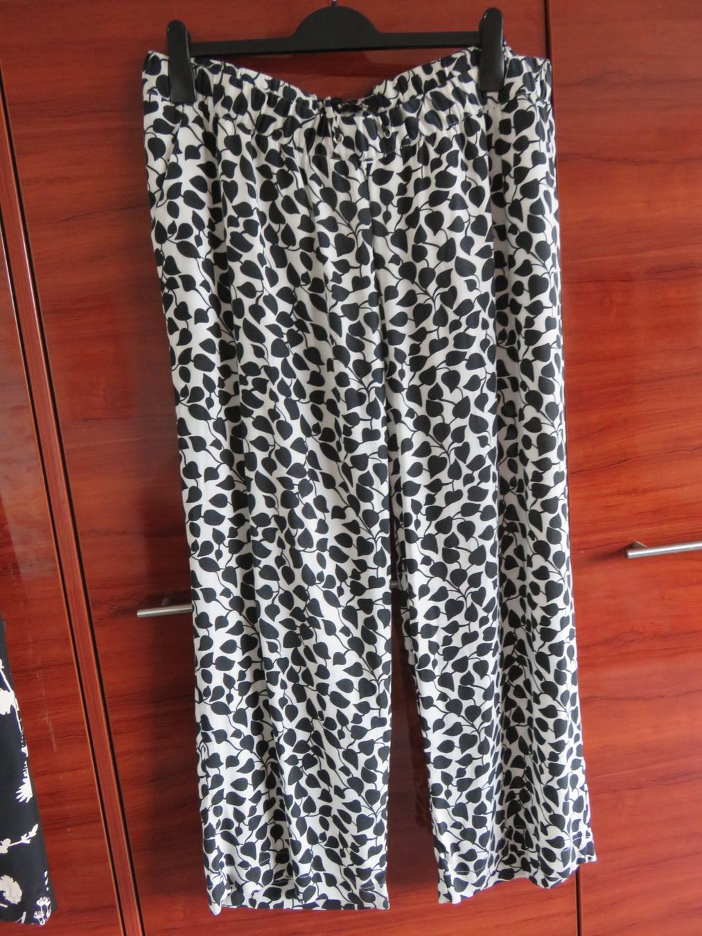 Pantalons: Hose Gr. 48 – Neuf (Voir description) à Lachen SZ par portofino01