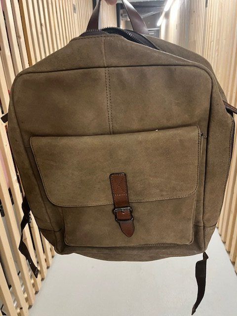 Zaini: Vintage Lederrucksack – Usato da Horgen venduto da BerndSells