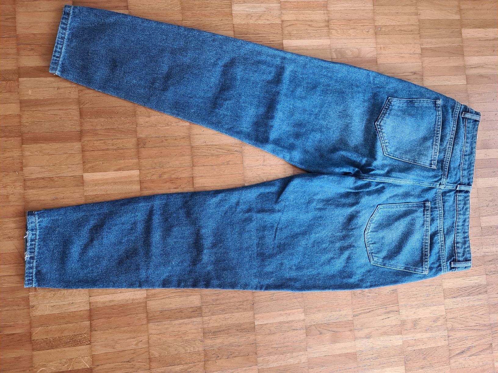 Mango Jeans: Jeans MNG mit Kristallen Grösse 40 – Usato da Emmenbrücke venduto da gatasalvache 8